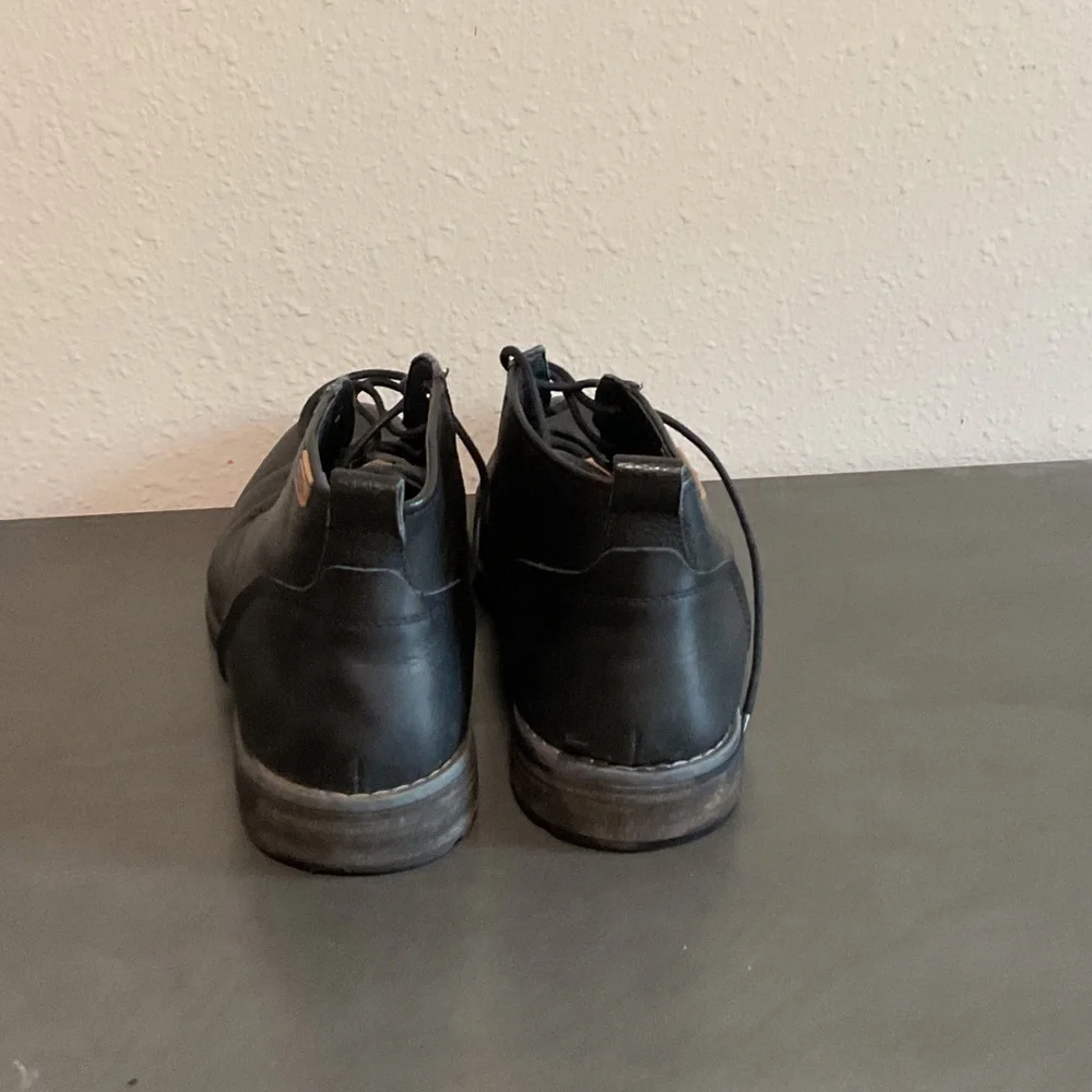 PIKOLINOS classic black